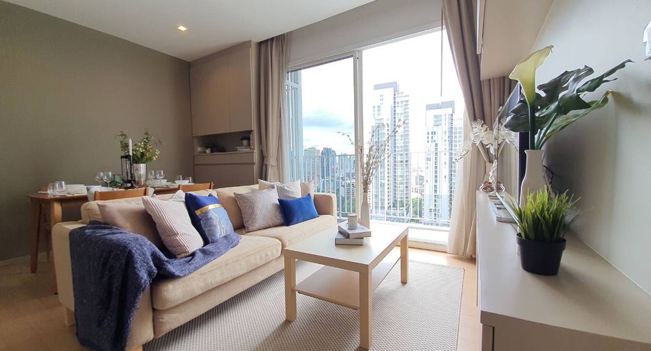 For rent 2 bedrooms condo in Watthana, Bangkok