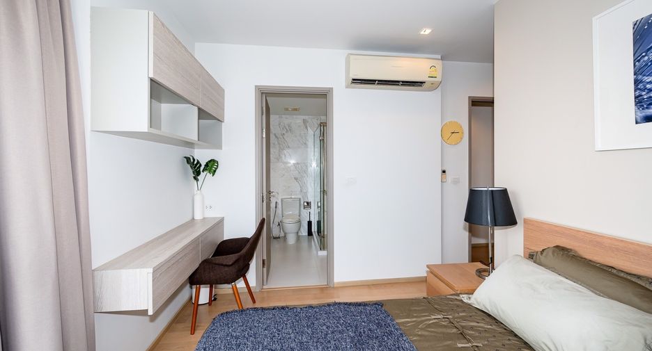 For rent 2 bedrooms condo in Watthana, Bangkok
