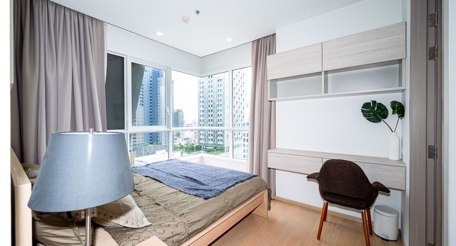 For rent 2 bedrooms condo in Watthana, Bangkok