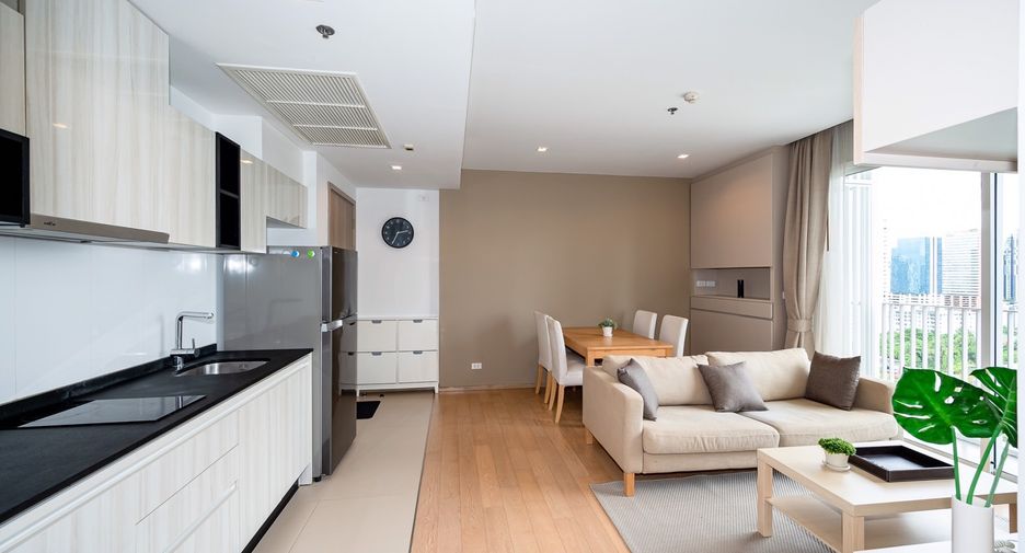 For rent 2 bedrooms condo in Watthana, Bangkok