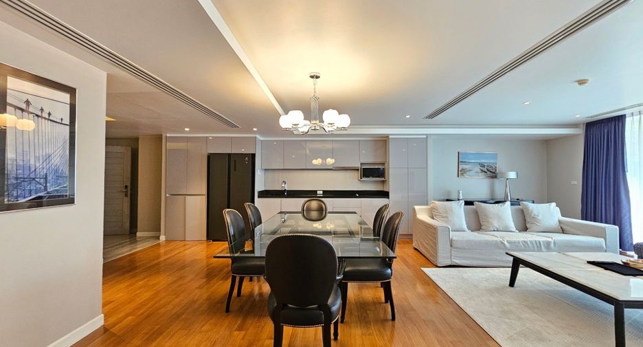 For rent 3 bedrooms condo in Watthana, Bangkok