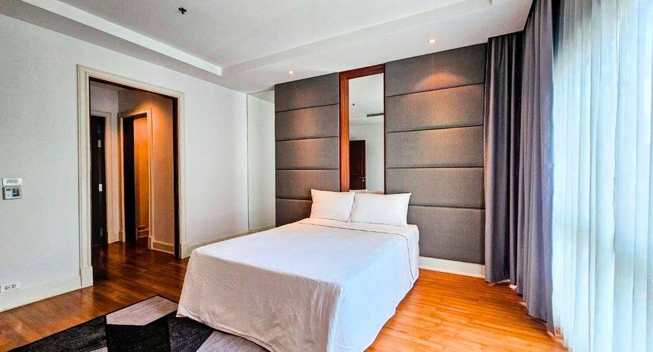 For rent 5 bedrooms condo in Pathum Wan, Bangkok