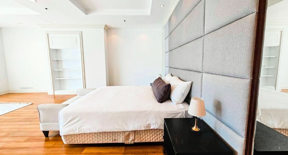 For rent 5 bedrooms condo in Pathum Wan, Bangkok