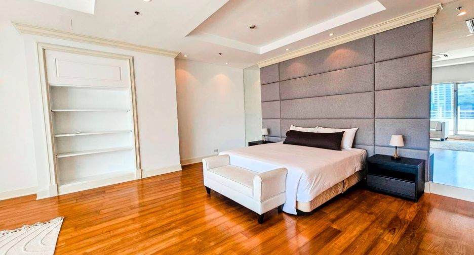 For rent 5 bedrooms condo in Pathum Wan, Bangkok