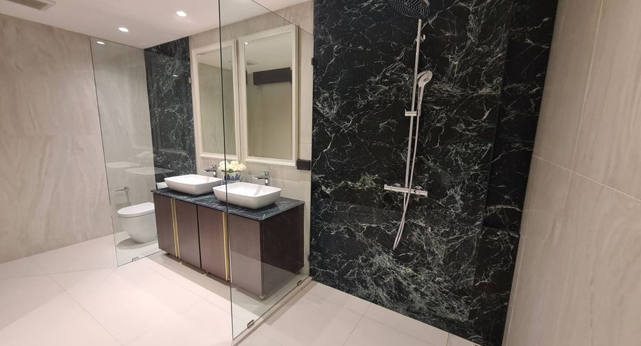 For rent and for sale 3 bedrooms condo in Watthana, Bangkok