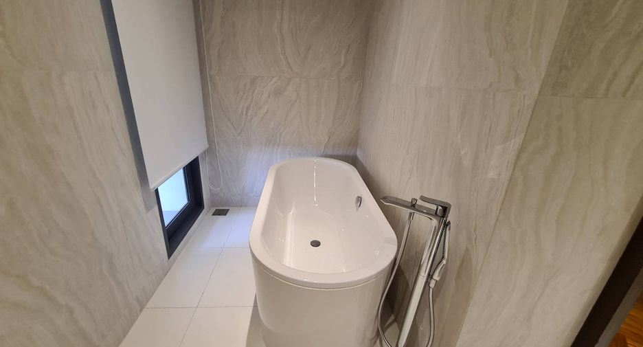 For rent and for sale 3 bedrooms condo in Watthana, Bangkok