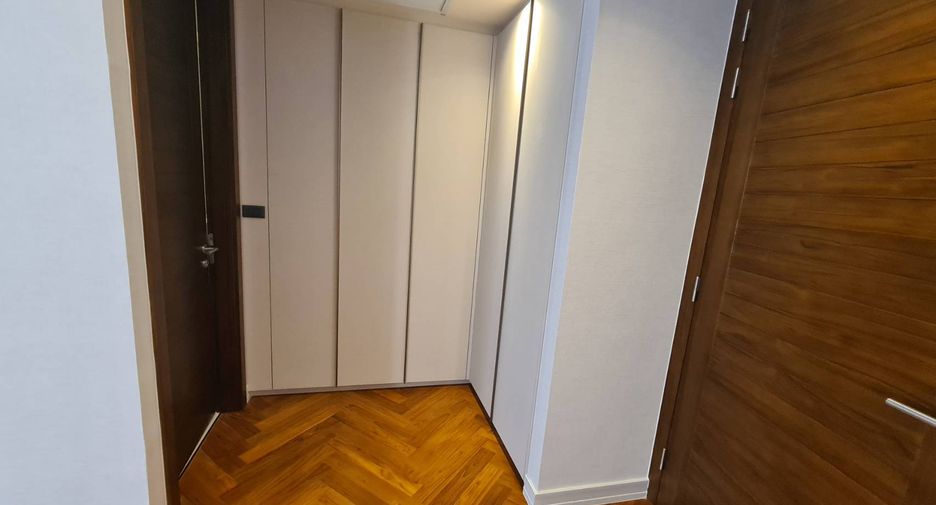 For rent and for sale 3 bedrooms condo in Watthana, Bangkok