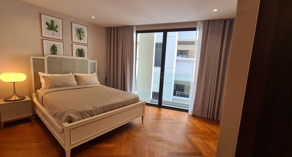For rent and for sale 3 bedrooms condo in Watthana, Bangkok