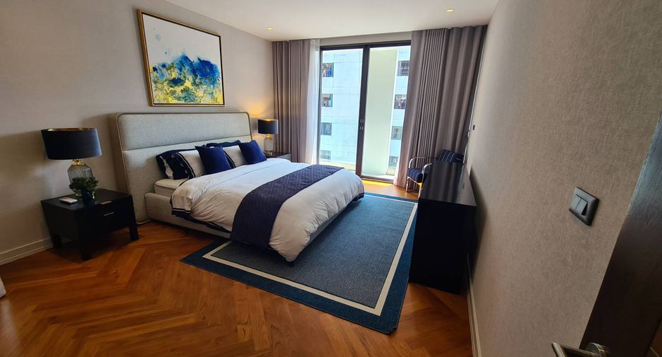 For rent and for sale 3 bedrooms condo in Watthana, Bangkok