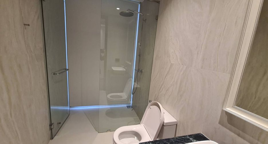 For rent and for sale 3 bedrooms condo in Watthana, Bangkok