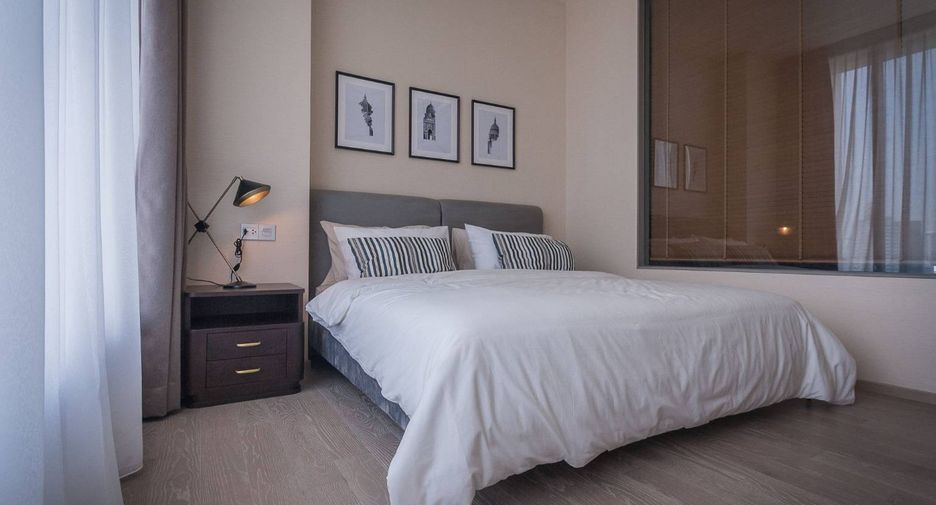 For rent and for sale 1 bed condo in Watthana, Bangkok