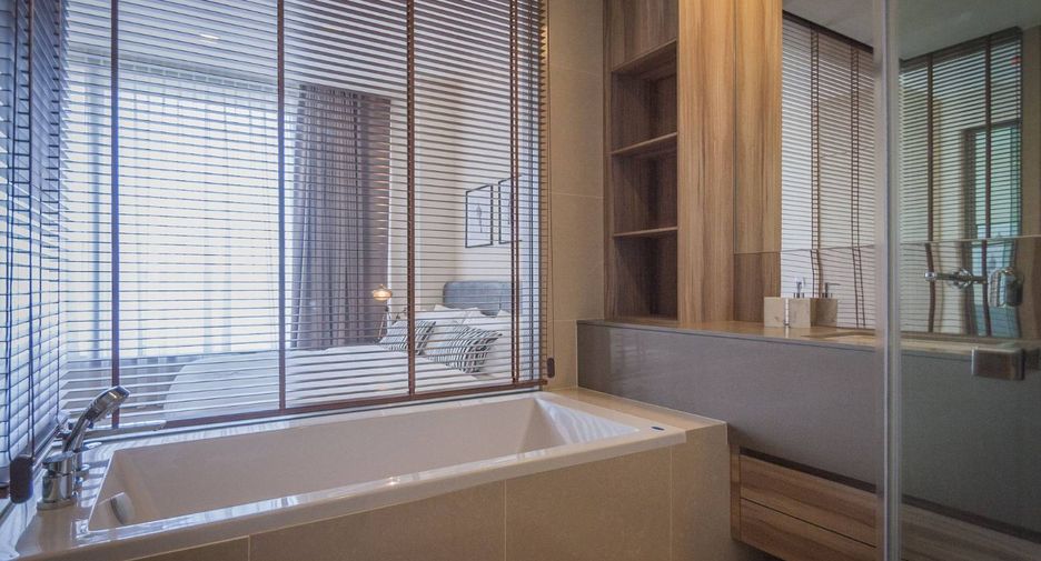 For rent and for sale 1 bed condo in Watthana, Bangkok