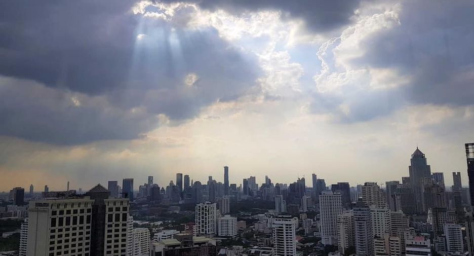 Condo en alquiler de 1 habitaciones en Khlong Toei, Bangkok
