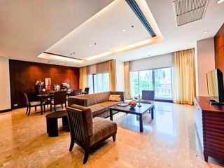 For rent 3 bedrooms condo in Pathum Wan, Bangkok