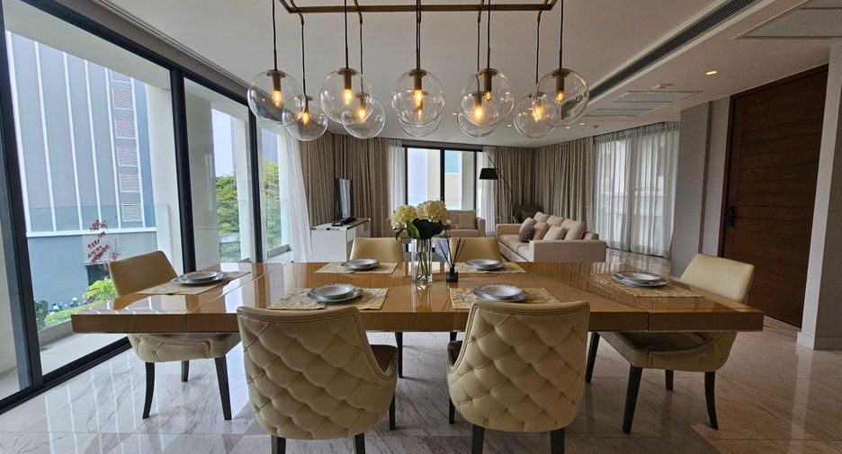À louer 3 chambres condo à Watthana, Bangkok