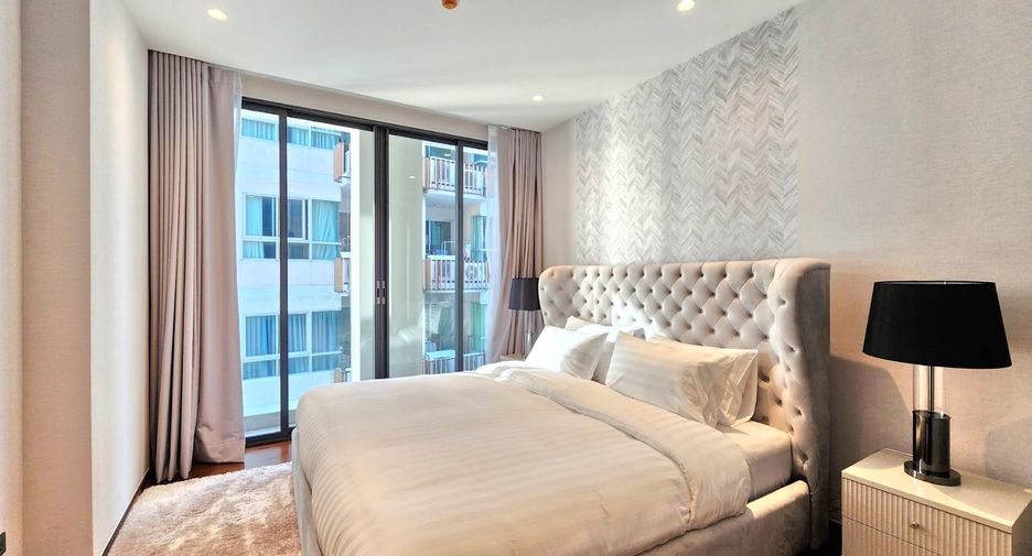 For rent 2 bedrooms condo in Watthana, Bangkok