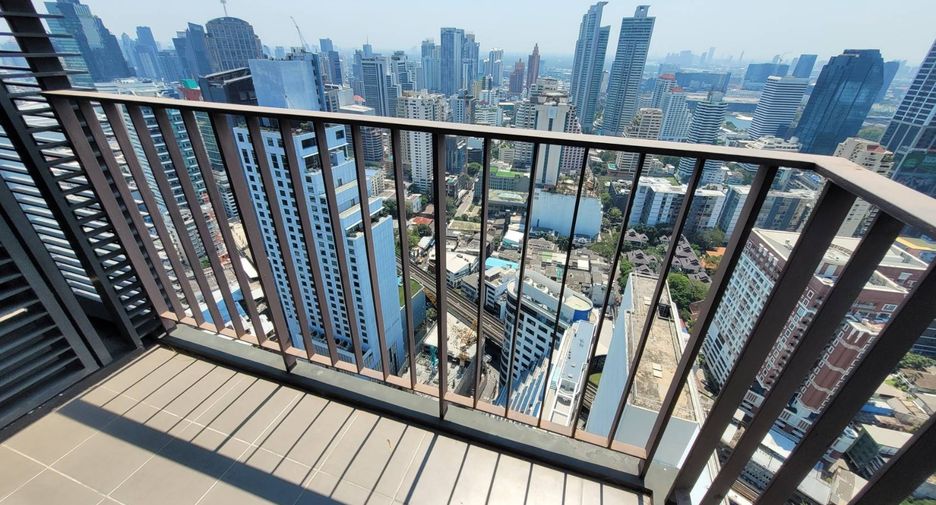 À louer 1 chambre condo à Khlong Toei, Bangkok