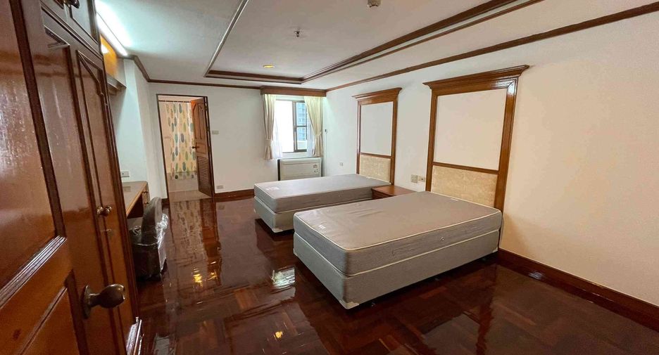 For rent 3 ベッドルーム condo in Watthana, Bangkok