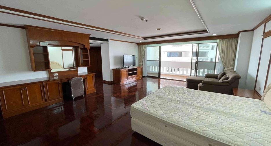 For rent 3 ベッドルーム condo in Watthana, Bangkok