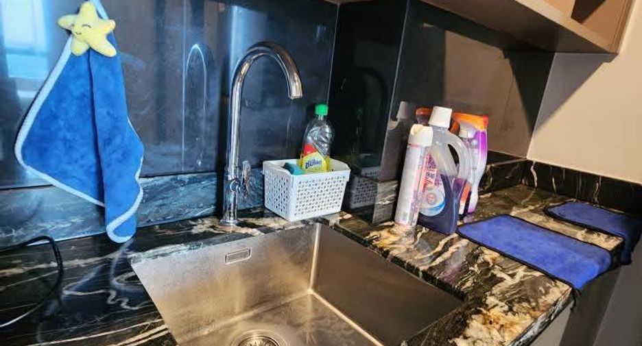 Condo en alquiler de 1 habitaciones en Khlong Toei, Bangkok