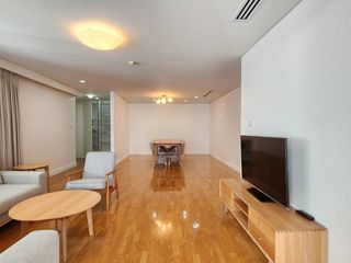 For rent 3 bedrooms condo in Sathon, Bangkok