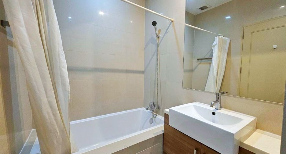 Wohnung zur Miete mit 2 Zimmer in Khlong Toei, Bangkok