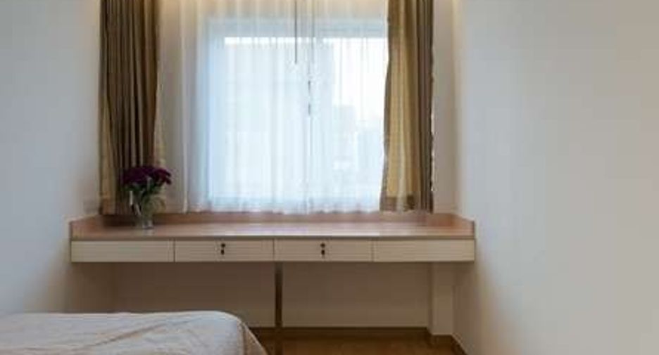 Wohnung zur Miete mit 3 Zimmer in Phra Khanong, Bangkok