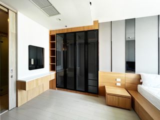 For rent 3 bedrooms condo in Pathum Wan, Bangkok