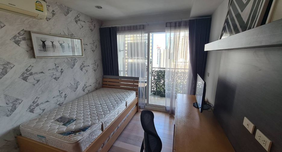 For rent 2 ベッドルーム condo in Watthana, Bangkok
