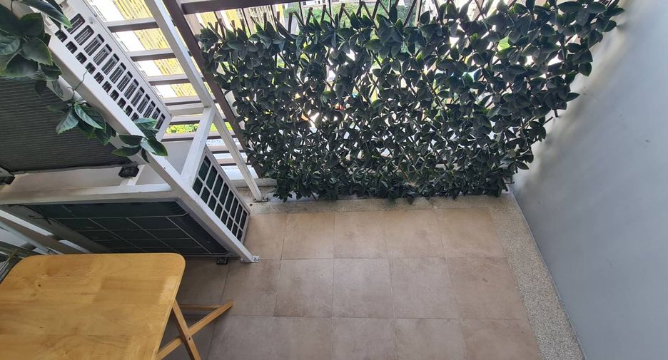For rent 2 ベッドルーム condo in Watthana, Bangkok