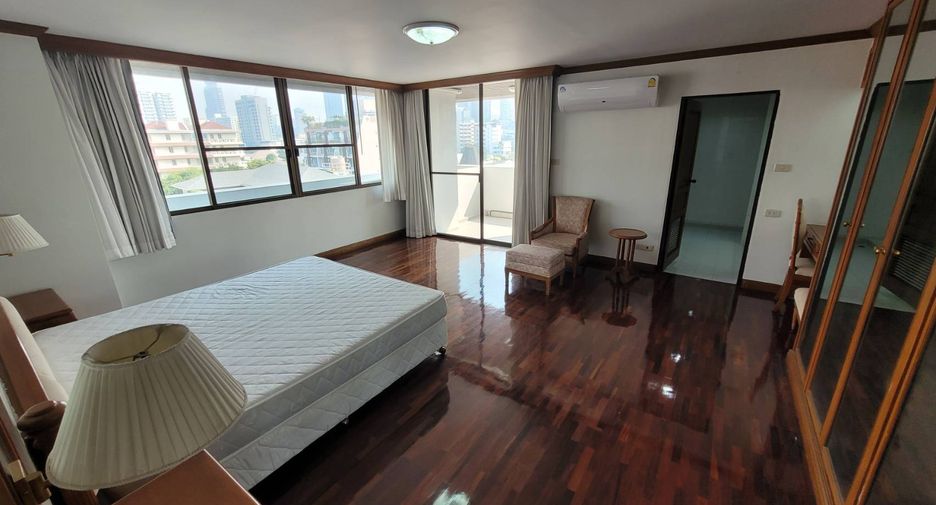 À louer 3 chambres condo à Watthana, Bangkok