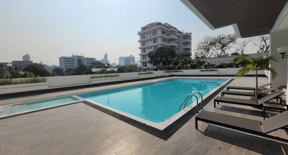 À louer 3 chambres condo à Watthana, Bangkok