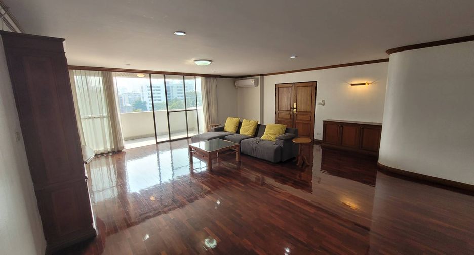 À louer 3 chambres condo à Watthana, Bangkok