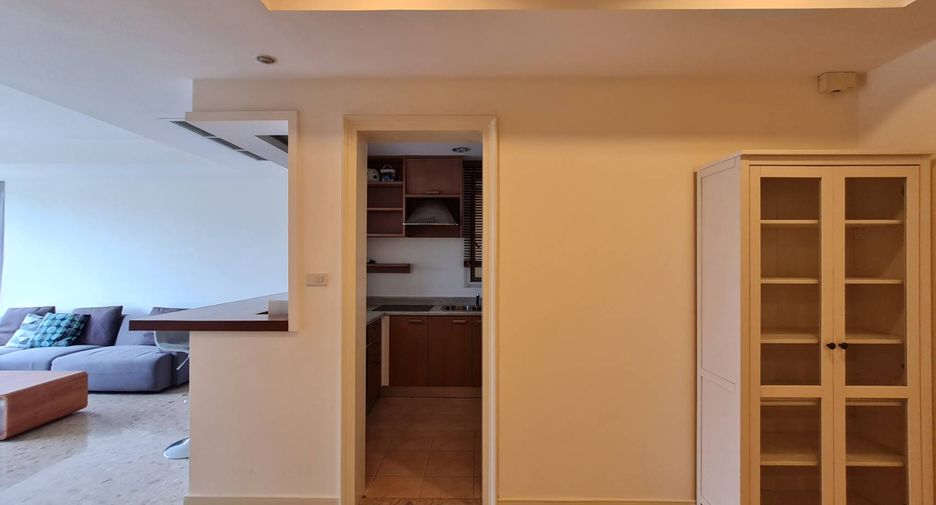 Wohnung zur Miete und zum Kauf mit 2 Zimmer in Watthana, Bangkok