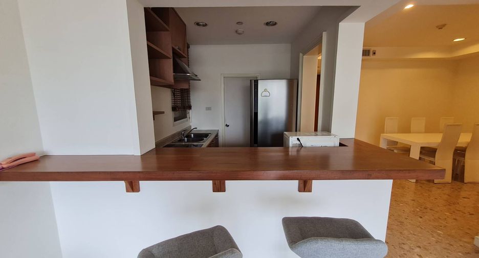 Wohnung zur Miete und zum Kauf mit 2 Zimmer in Watthana, Bangkok