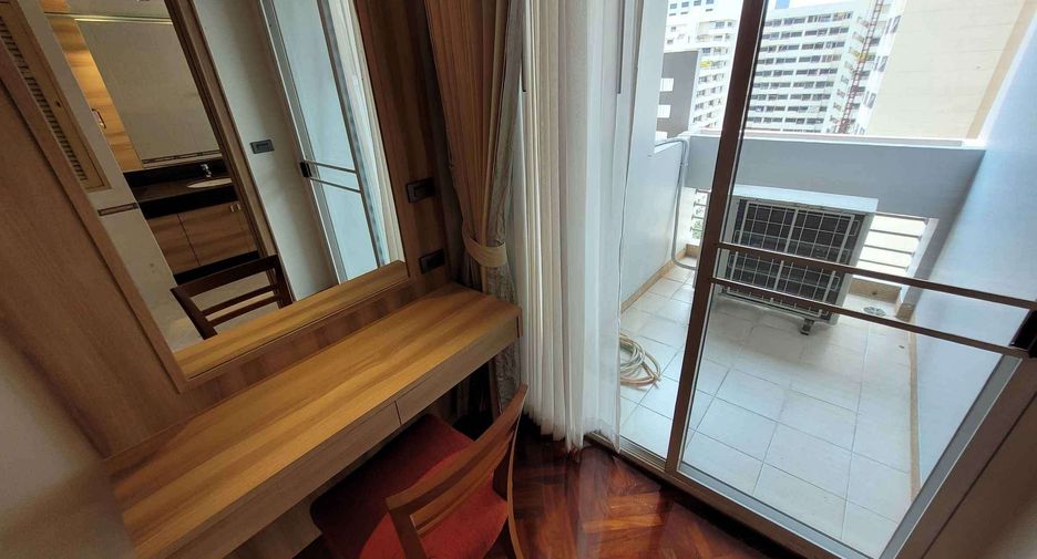 À louer 3 chambres condo à Khlong Toei, Bangkok