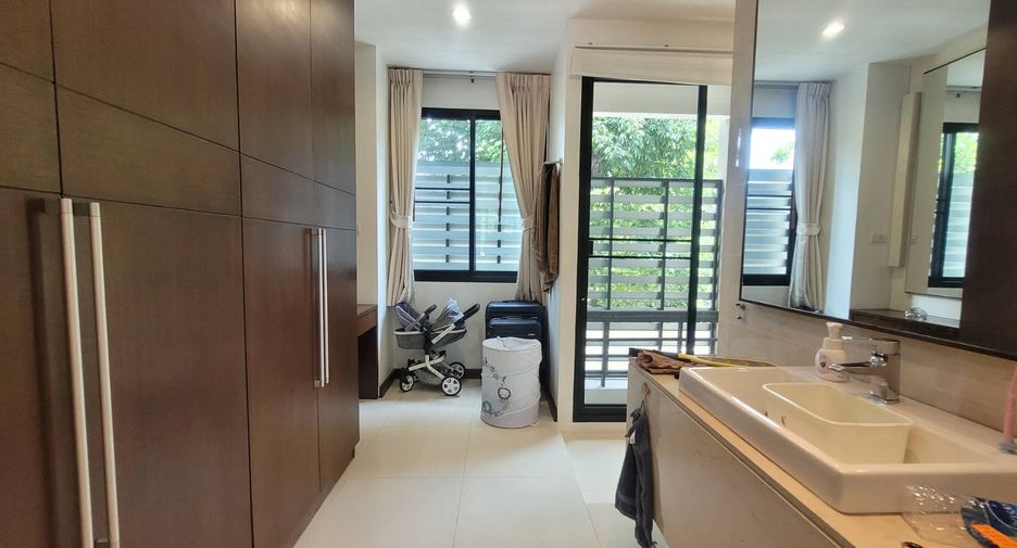 ให้เช่า 3 ห้องนอน บ้านเดี่ยว ใน คลองเตย, กรุงเทพฯ