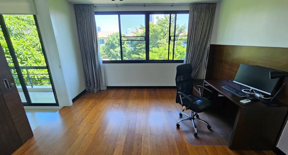 ให้เช่า 3 ห้องนอน บ้านเดี่ยว ใน คลองเตย, กรุงเทพฯ