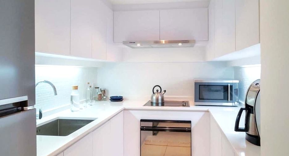 For rent 2 bedrooms condo in Watthana, Bangkok
