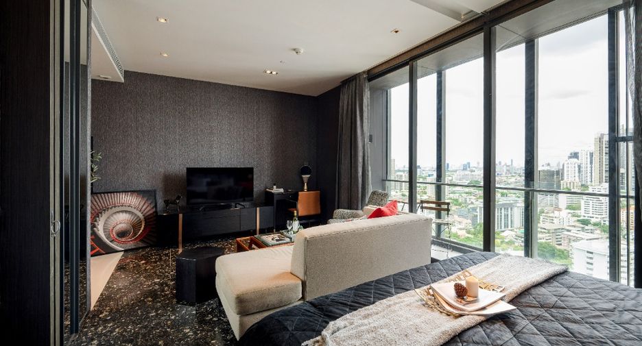 For rent and for sale 1 bed condo in Khlong Toei, Bangkok