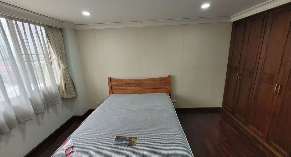 Wohnung zur Miete mit 4 Zimmer in Pathum Wan, Bangkok