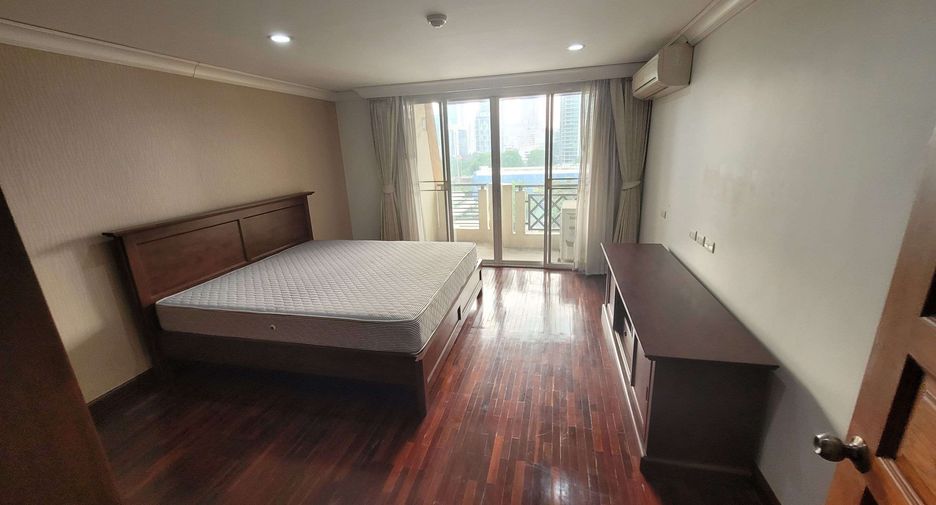 Wohnung zur Miete mit 4 Zimmer in Pathum Wan, Bangkok