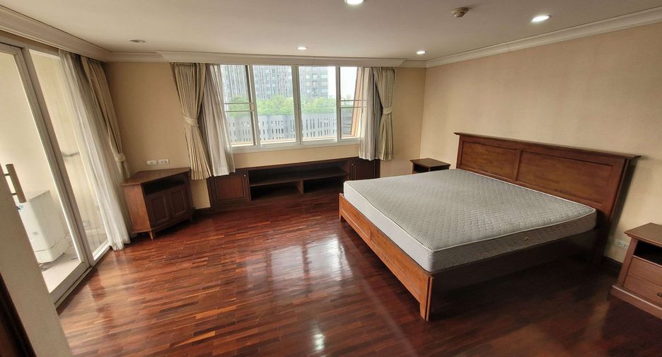 Wohnung zur Miete mit 4 Zimmer in Pathum Wan, Bangkok