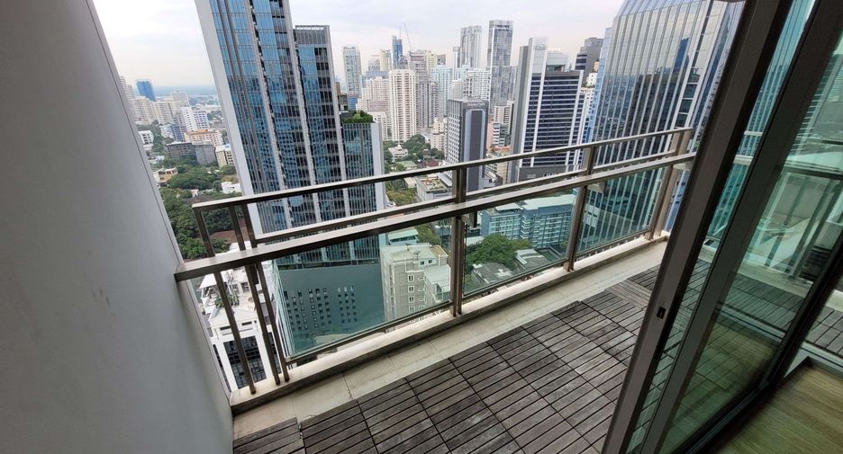 ให้เช่า 3 ห้องนอน คอนโด ใน คลองเตย, กรุงเทพฯ