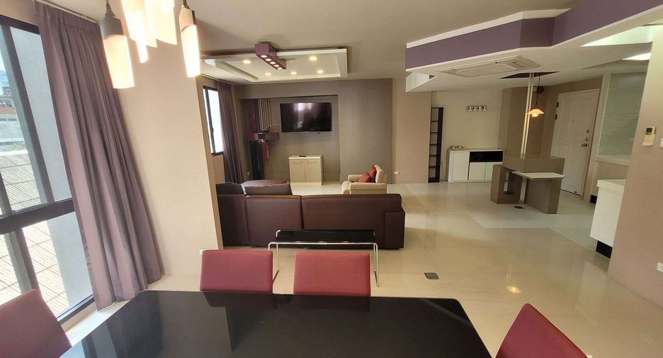 For rent 2 ベッドルーム condo in Watthana, Bangkok
