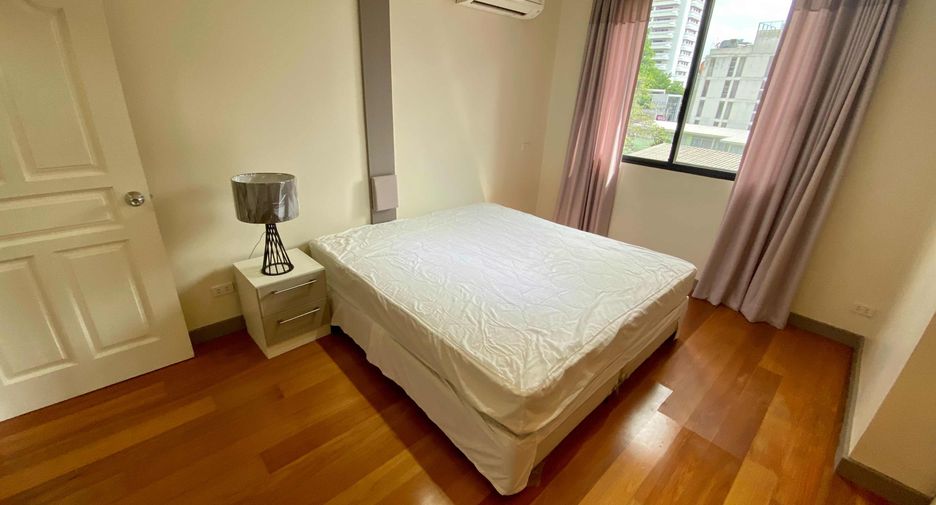 For rent 2 ベッドルーム condo in Watthana, Bangkok