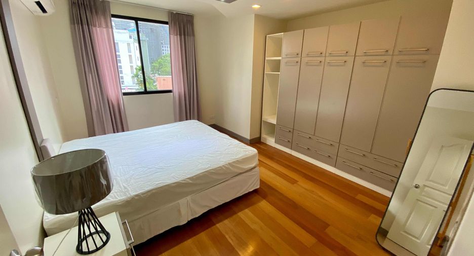 For rent 2 ベッドルーム condo in Watthana, Bangkok