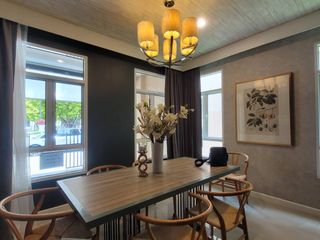 For rent 4 bedrooms townhouse in Watthana, Bangkok