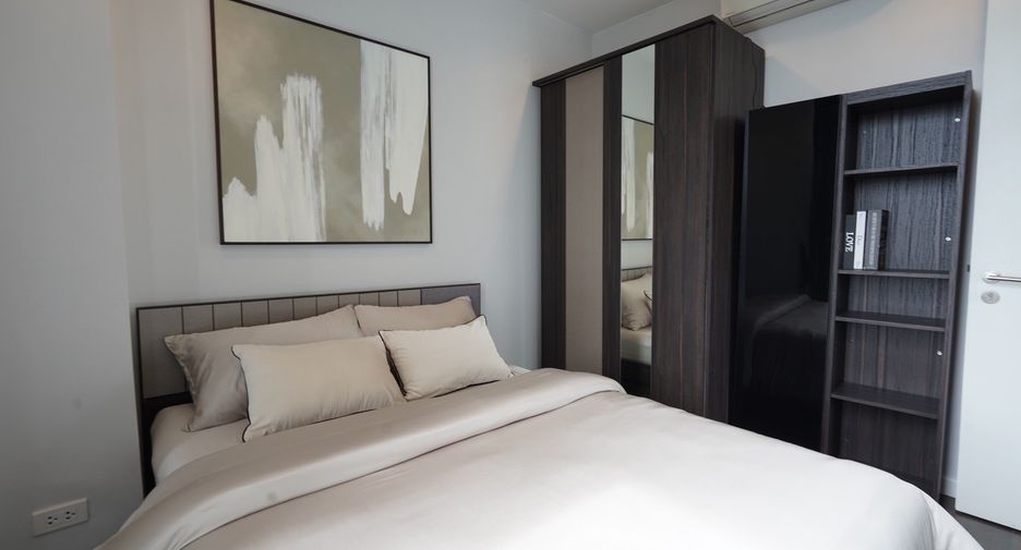 For rent 2 bedrooms condo in Sathon, Bangkok