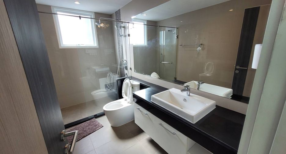 For rent 3 ベッドルーム condo in Ratchathewi, Bangkok